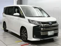 Toyota NOAH лот № 36136 оценка 5  с аукциона в Японии 4