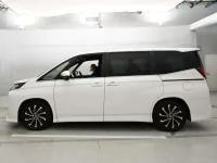 Toyota NOAH лот № 36136 оценка 5  с аукциона в Японии 3