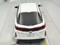 Toyota PRIUS PHV лот № 30042 оценка 4.5  с аукциона в Японии 7