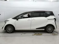 Toyota SIENTA лот № 30070 оценка R  с аукциона в Японии 3