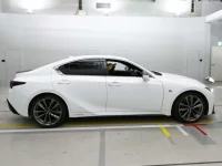 Lexus IS лот № 36174 оценка 5  с аукциона в Японии 2