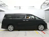 Toyota VELLFIRE лот № 30009 оценка RA  с аукциона в Японии 2