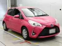 Toyota VITZ лот № 30124 оценка 3.5  с аукциона в Японии 4