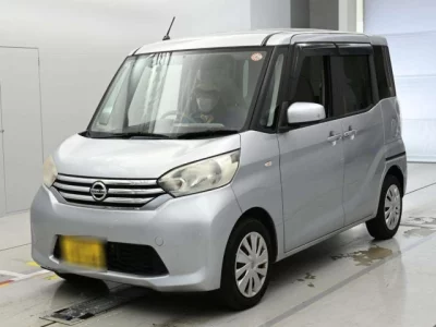 Nissan DAYZ ROOX  с аукциона в Японии