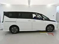 Nissan SERENA лот № 36198 оценка 4  с аукциона в Японии 2