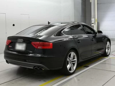 Audi S5