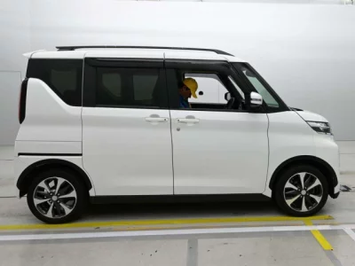 Mitsubishi EK X SPACE