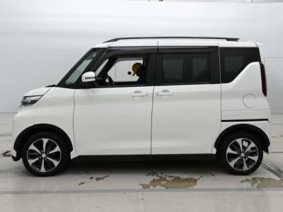 Mitsubishi EK X SPACE