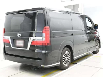 Toyota GRANACE