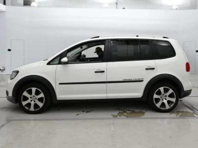 Volkswagen GOLF TOURAN