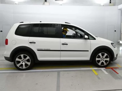 Volkswagen GOLF TOURAN