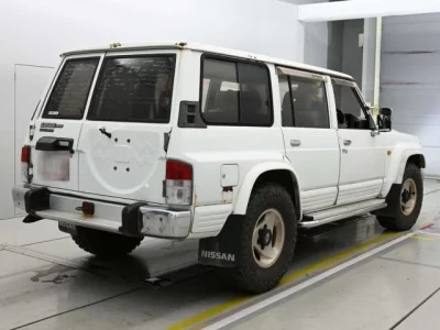 Nissan SAFARI
