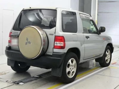 Mitsubishi PAJERO IO