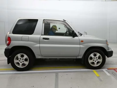 Mitsubishi PAJERO IO
