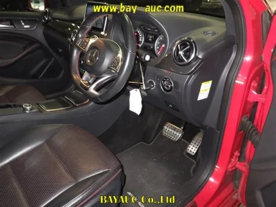 Mercedes-Benz B CLASS