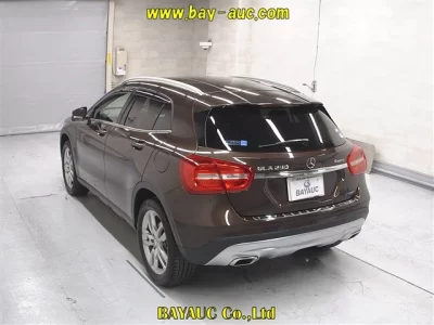 Mercedes-Benz GLA CLASS