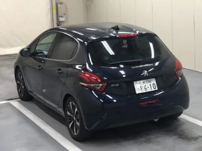 Peugeot 208