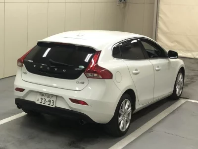 Volvo V40