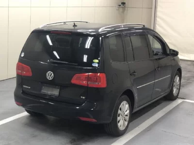 Volkswagen GOLF TOURAN