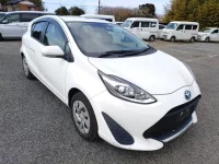 Toyota AQUA лот № 26566 оценка 3  с аукциона в Японии 1