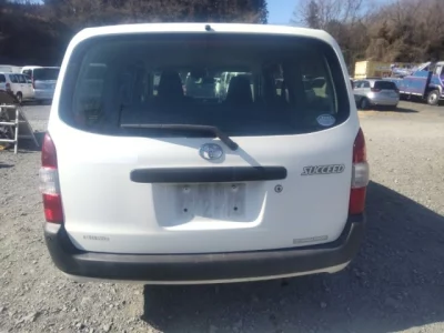 Toyota SUCCEED