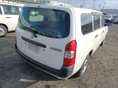 Toyota SUCCEED