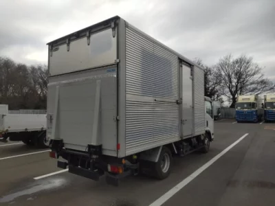 Mazda TITAN  с аукциона в Японии