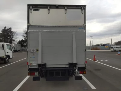 Mazda TITAN  с аукциона в Японии