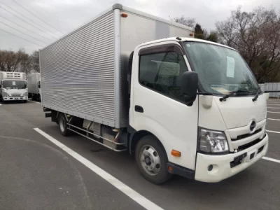 Hino DUTRO  с аукциона в Японии
