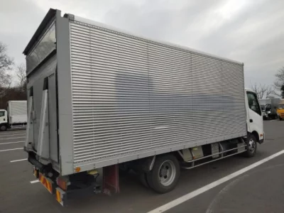 Hino DUTRO  с аукциона в Японии