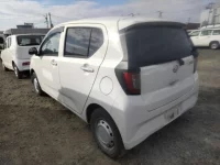 Daihatsu MIRA E S лот № 24577 оценка 3.5  с аукциона в Японии 4