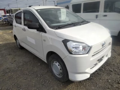 Daihatsu MIRA E S  с аукциона в Японии