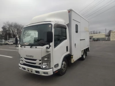 Isuzu ELF
