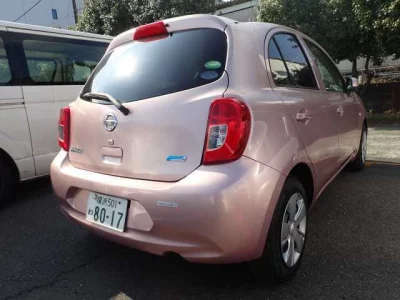 Nissan MARCH