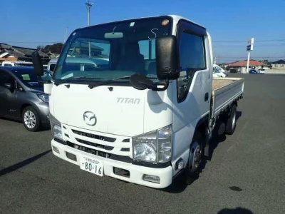 Mazda TITAN  с аукциона в Японии