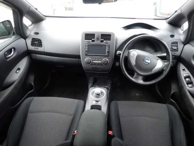Nissan LEAF  с аукциона в Японии