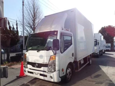 Nissan ATLAS  с аукциона в Японии