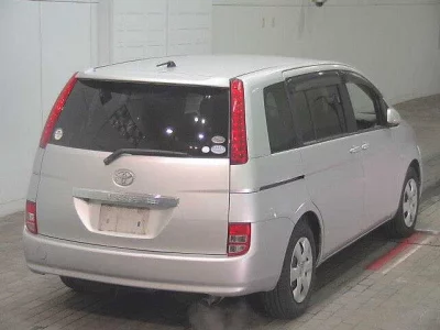 Toyota ISIS