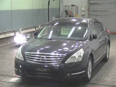 Nissan TEANA
