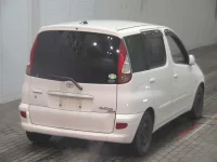 Toyota FUNCARGO лот № 7008 оценка 3  с аукциона в Японии 3