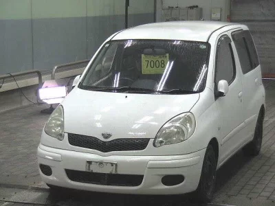 Toyota FUNCARGO  с аукциона в Японии
