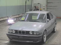 BMW 5-Series лот № 2257 оценка 4  с аукциона в Японии 2