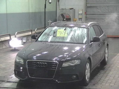 Audi A4  с аукциона в Японии