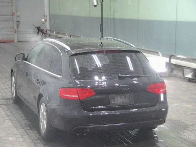 Audi A4  с аукциона в Японии