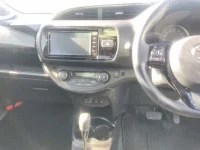 Toyota VITZ лот № 2181 оценка RA  с аукциона в Японии 4