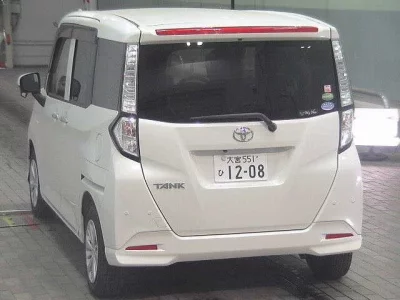 Toyota TANK