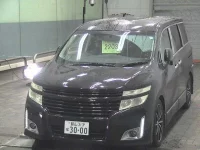 Nissan ELGRAND лот № 2203 оценка 4  с аукциона в Японии 2