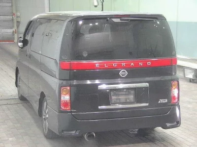 Nissan ELGRAND  с аукциона в Японии
