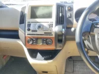 Nissan SERENA лот № 2195 оценка RA  с аукциона в Японии 4