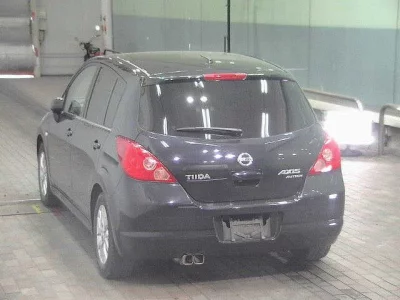 Nissan TIIDA